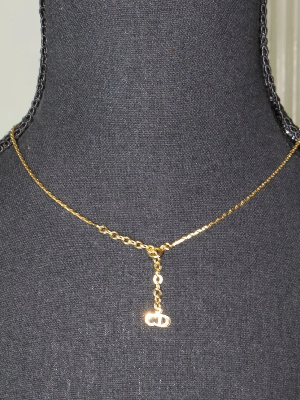 Christian Dior Necklace White Pearl Water Drop on 17.25